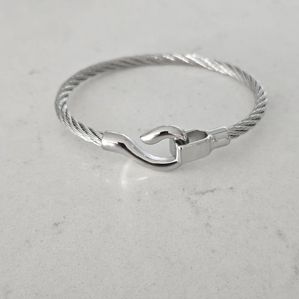 NEW 18KGP Silver-Tone Stainless Steel Cable Bracelet with Hook Clasp